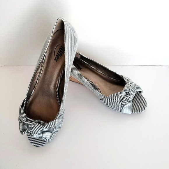 Moda Reflex Cork Wedge Peep Toe Shoes 9.5M Navy White Stripe Fabric New - Picture 9 of 9